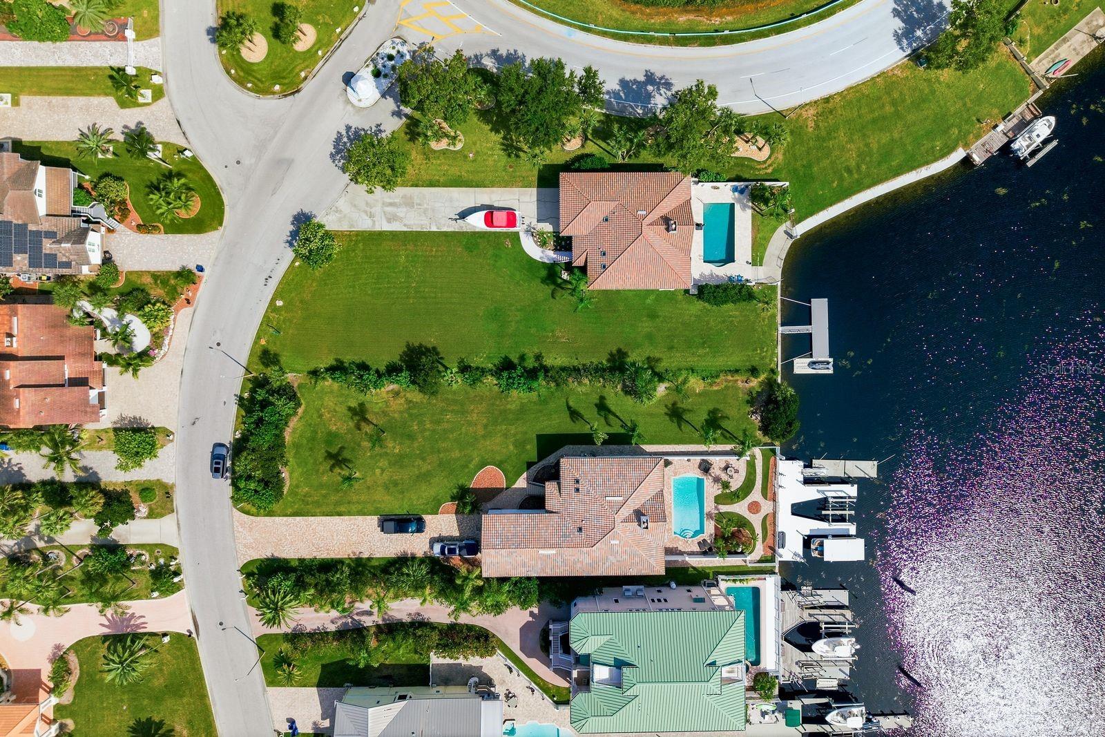 WESTSHORE DR — photo 8