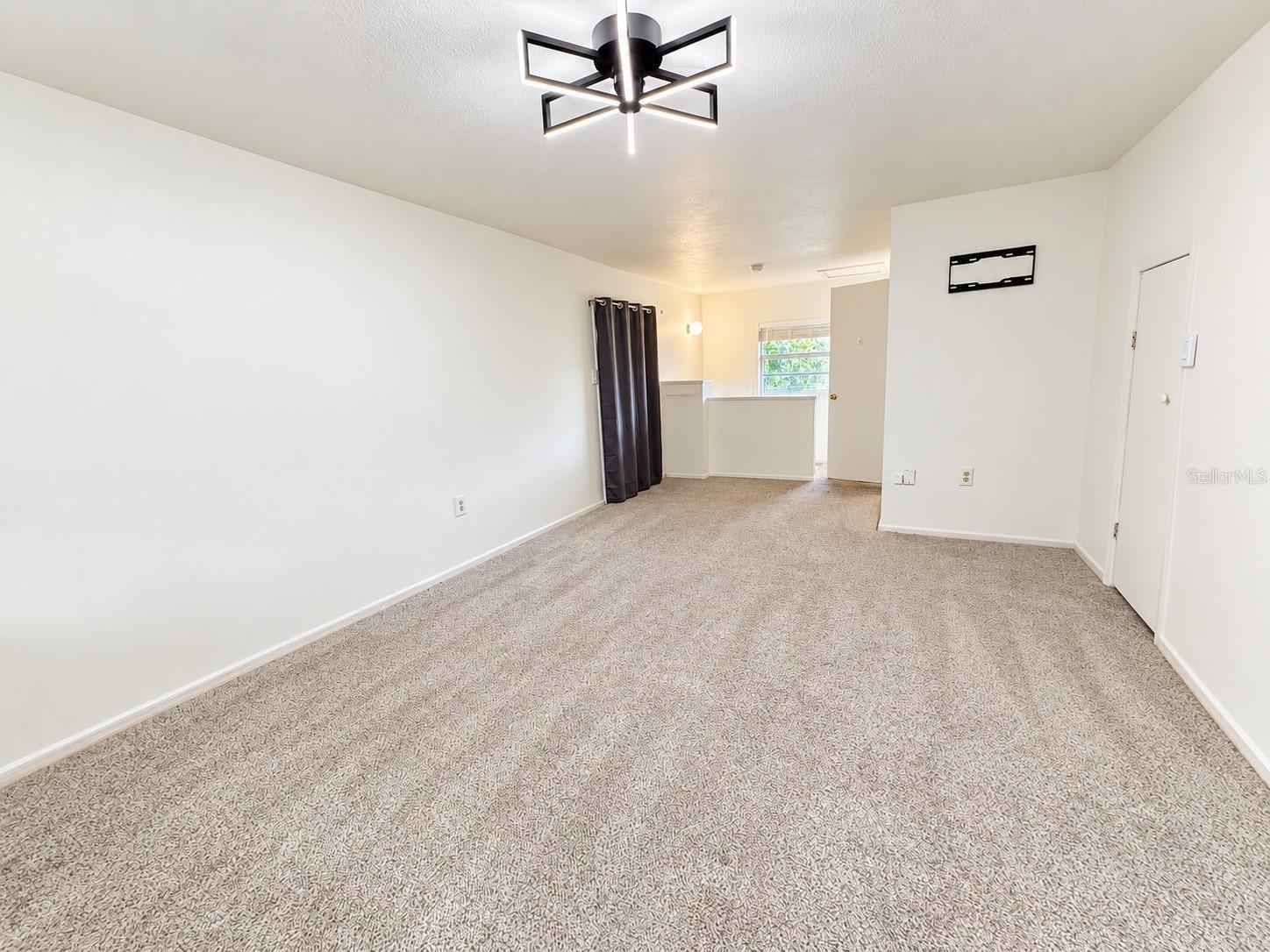 904 TWO HOUSE LANE — photo 10