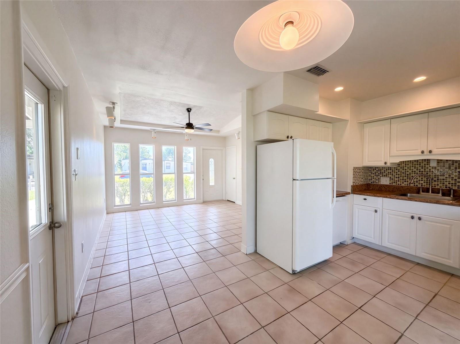 509 CLEARFIELD RD — photo 28