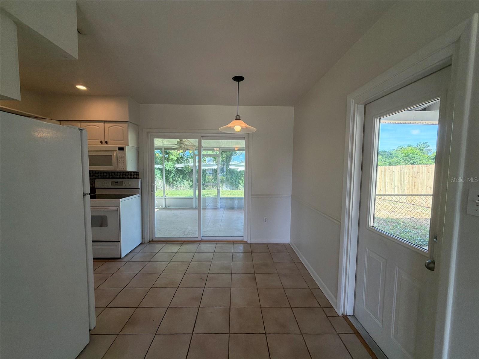 509 CLEARFIELD RD — photo 27