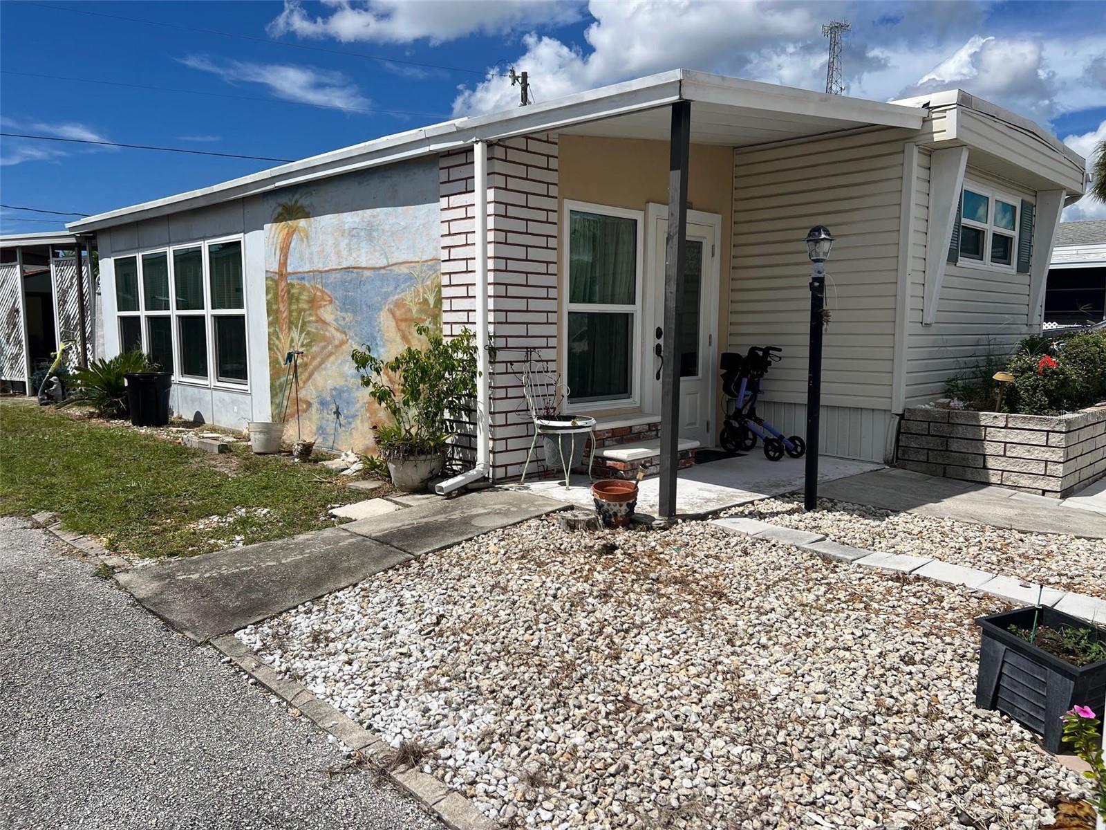 6580 SEMINOLE BLVD #204 — photo 4