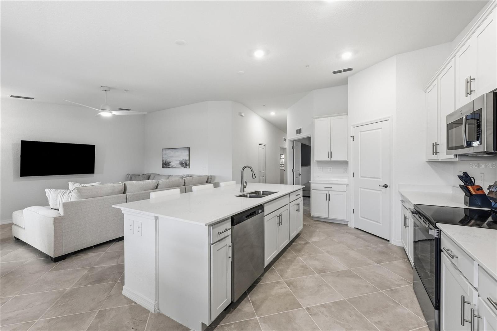 17500 OPAL SAND DR #206 — photo 11