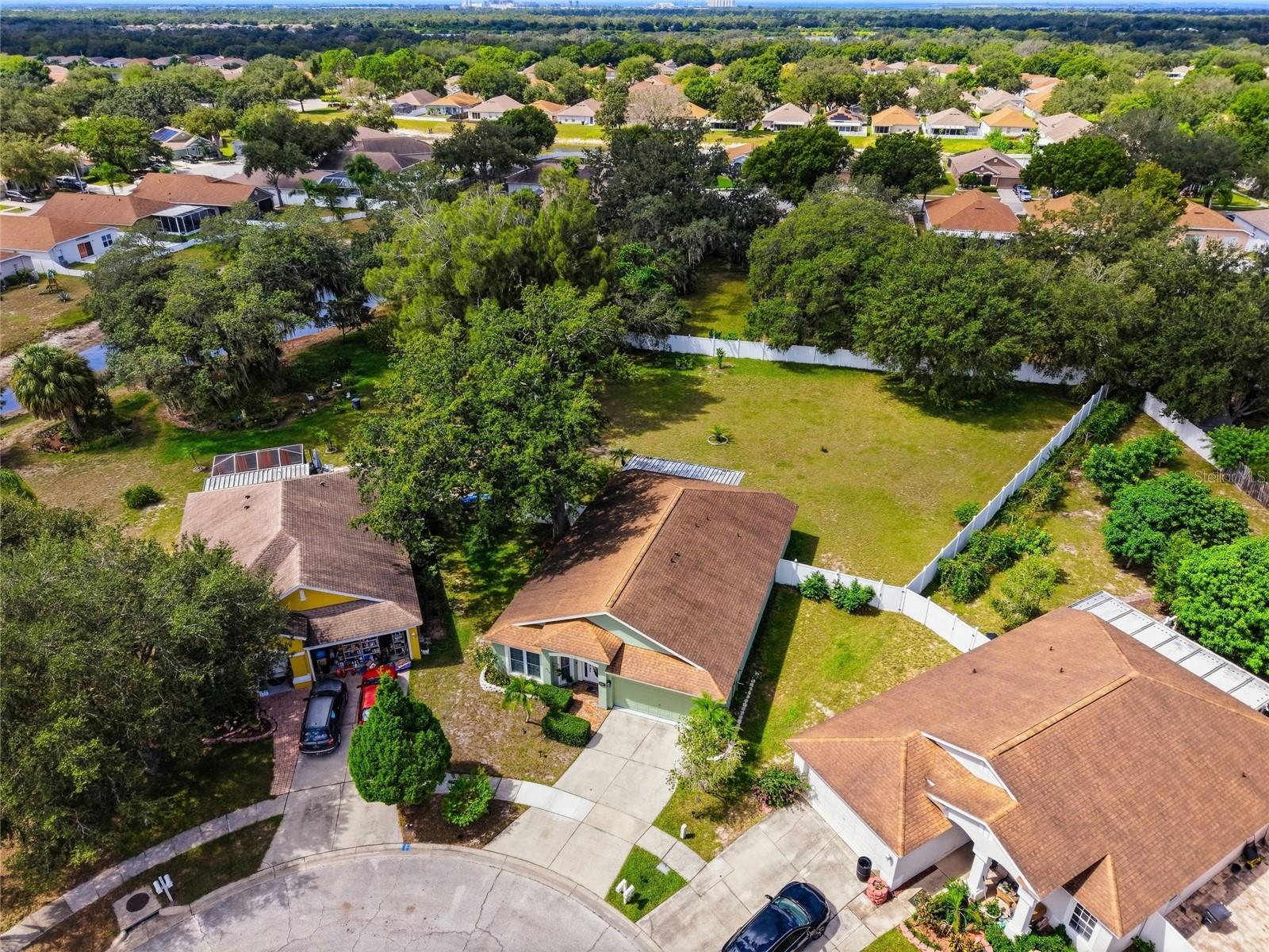 12402 TREE POINTE CT — photo 2