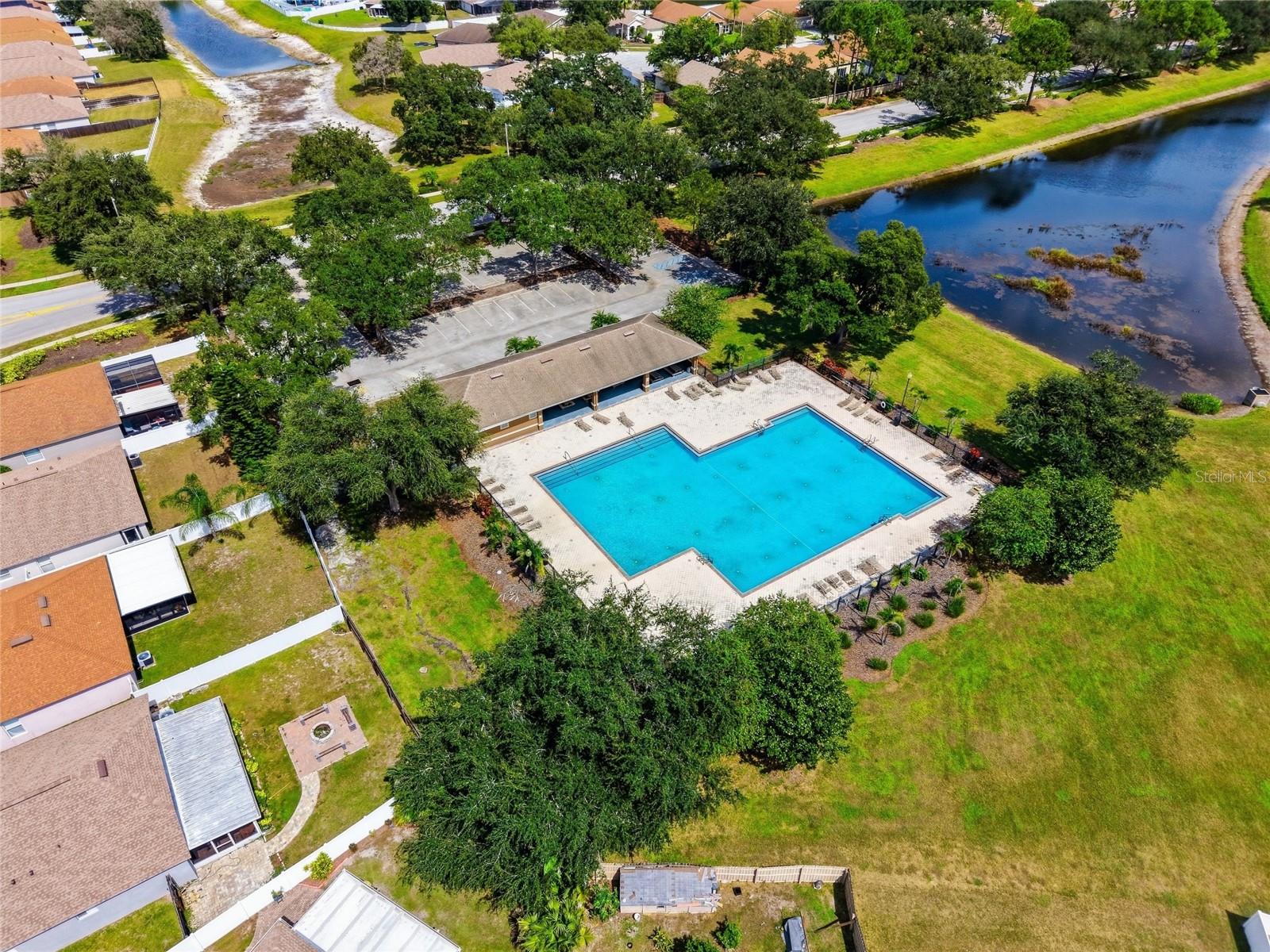 12402 TREE POINTE CT — photo 36