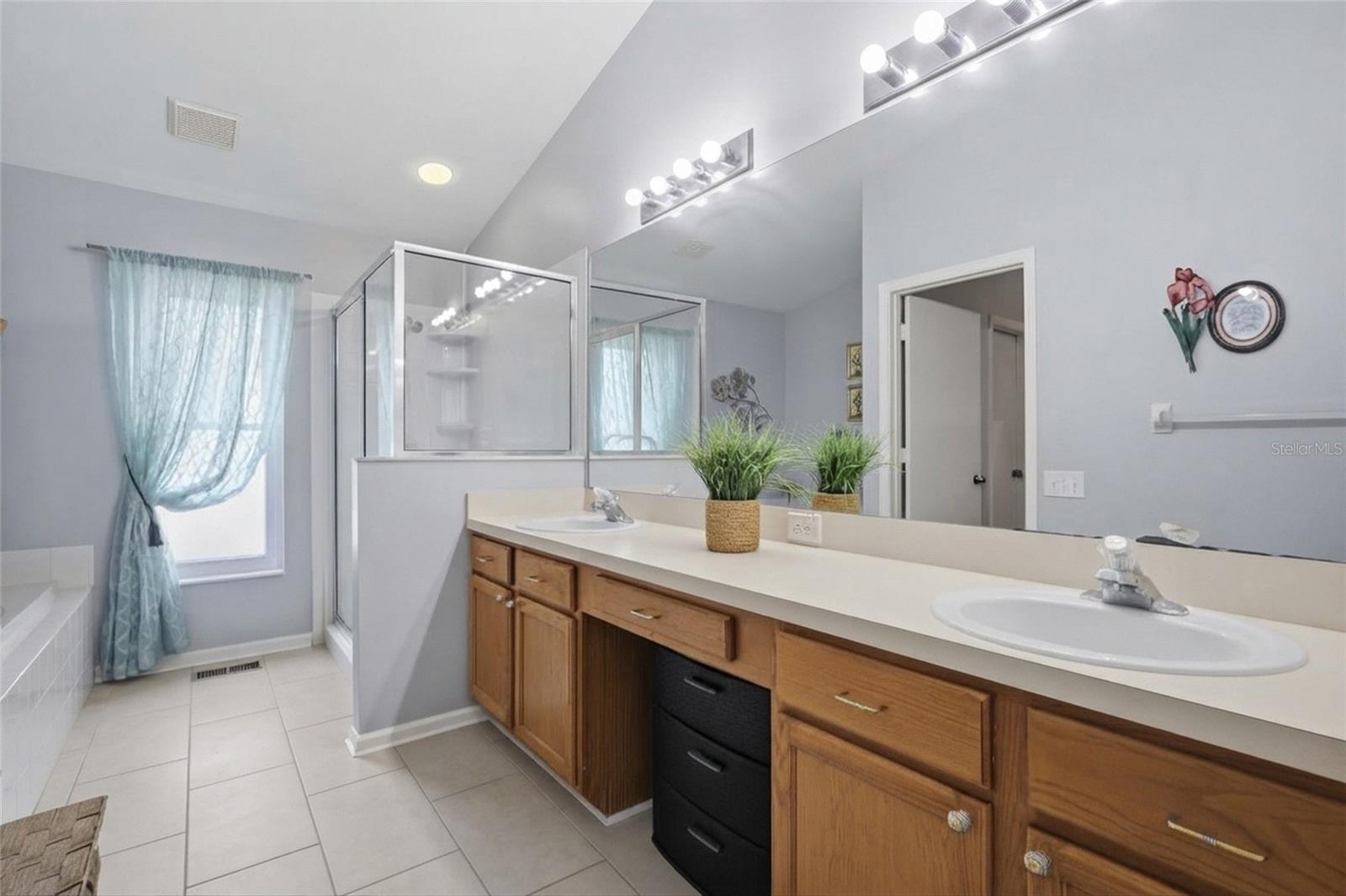 12402 TREE POINTE CT — photo 17