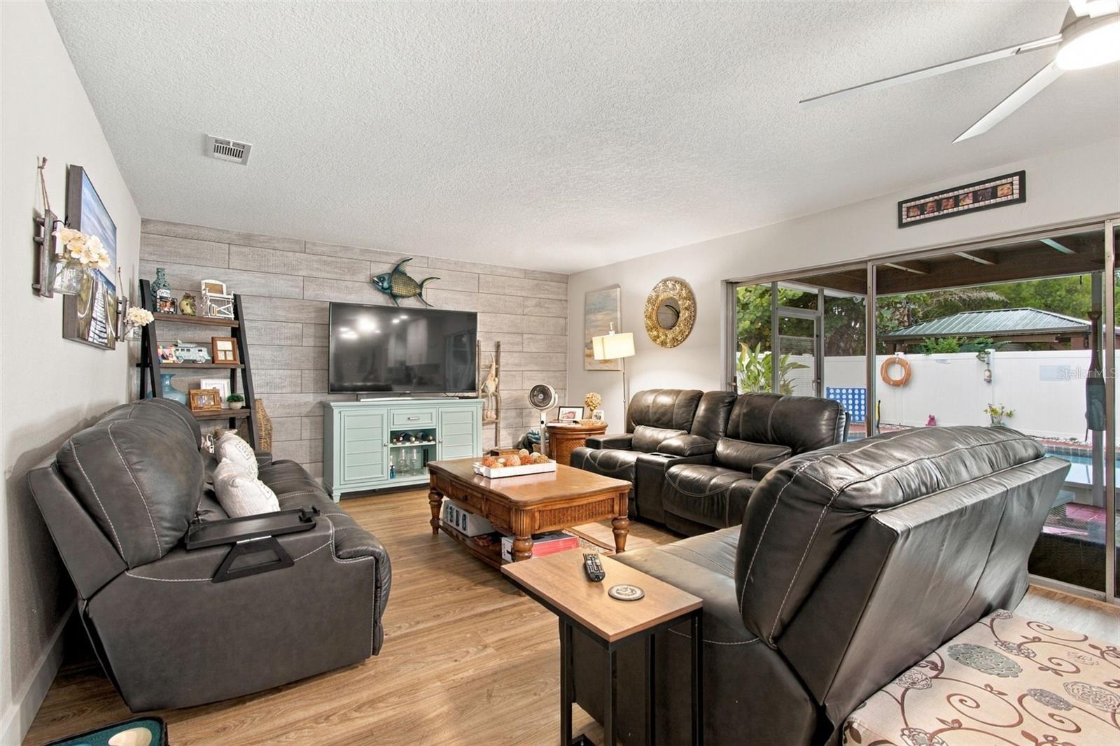8401 BOULDER PL — photo 8