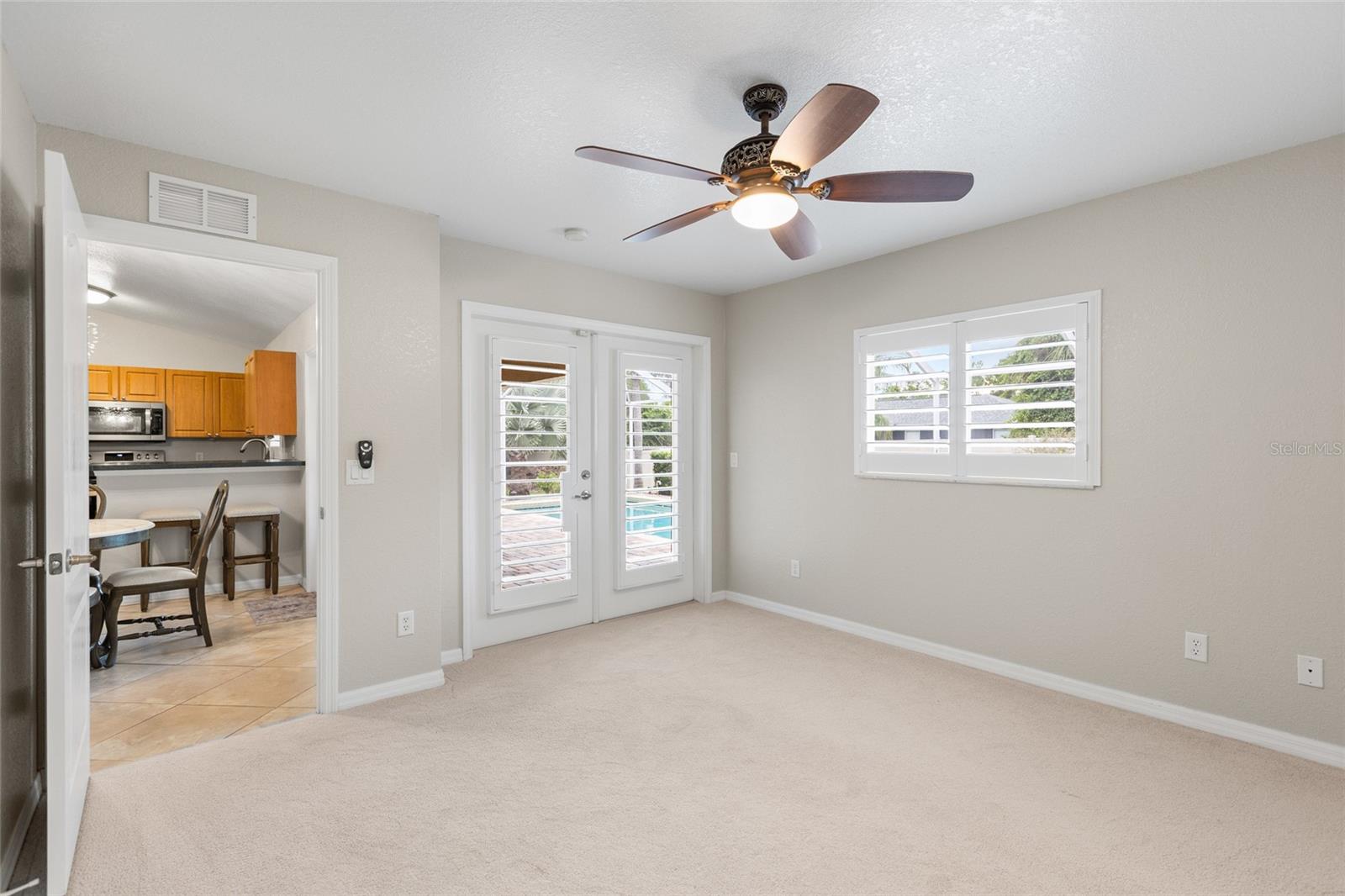 4639 KENOSKA ST — photo 31