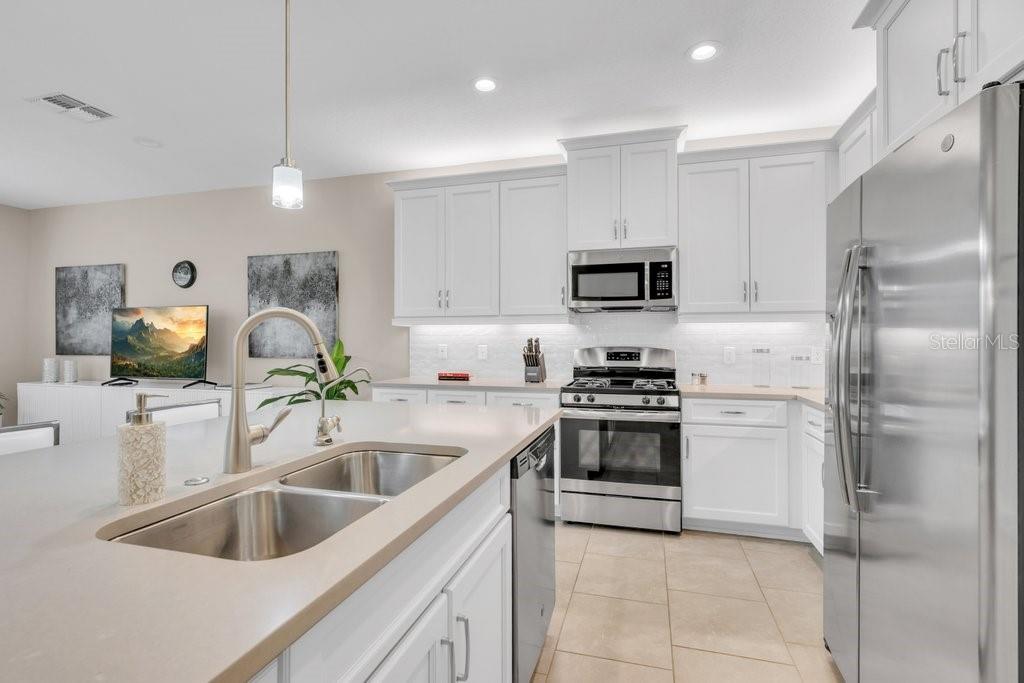 15479 SANTA POLA DR — photo 7