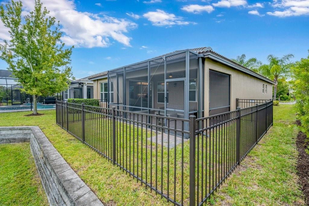 15479 SANTA POLA DR — photo 25