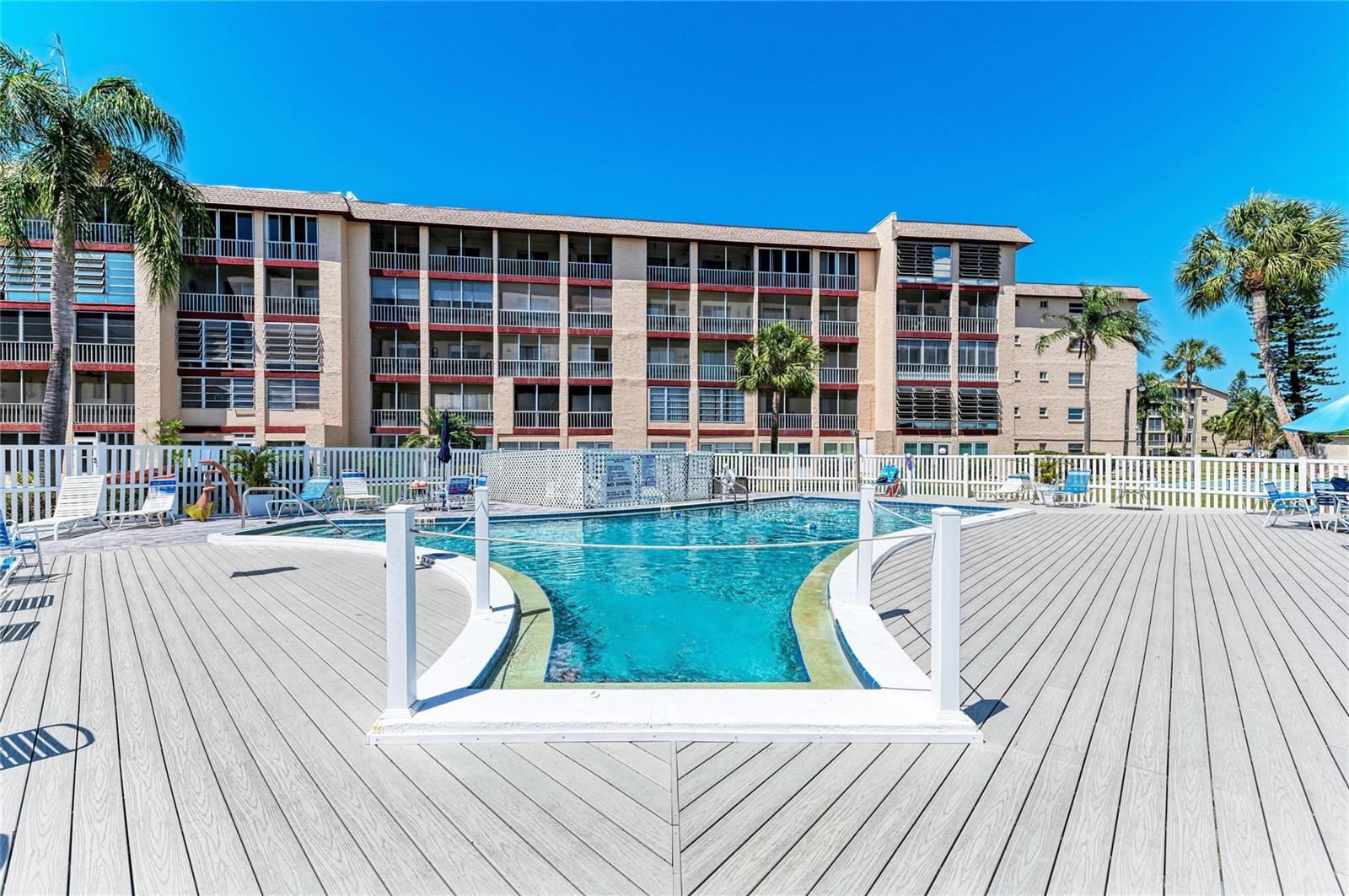 3893 LAKE BAYSHORE DR #F211 — photo 32