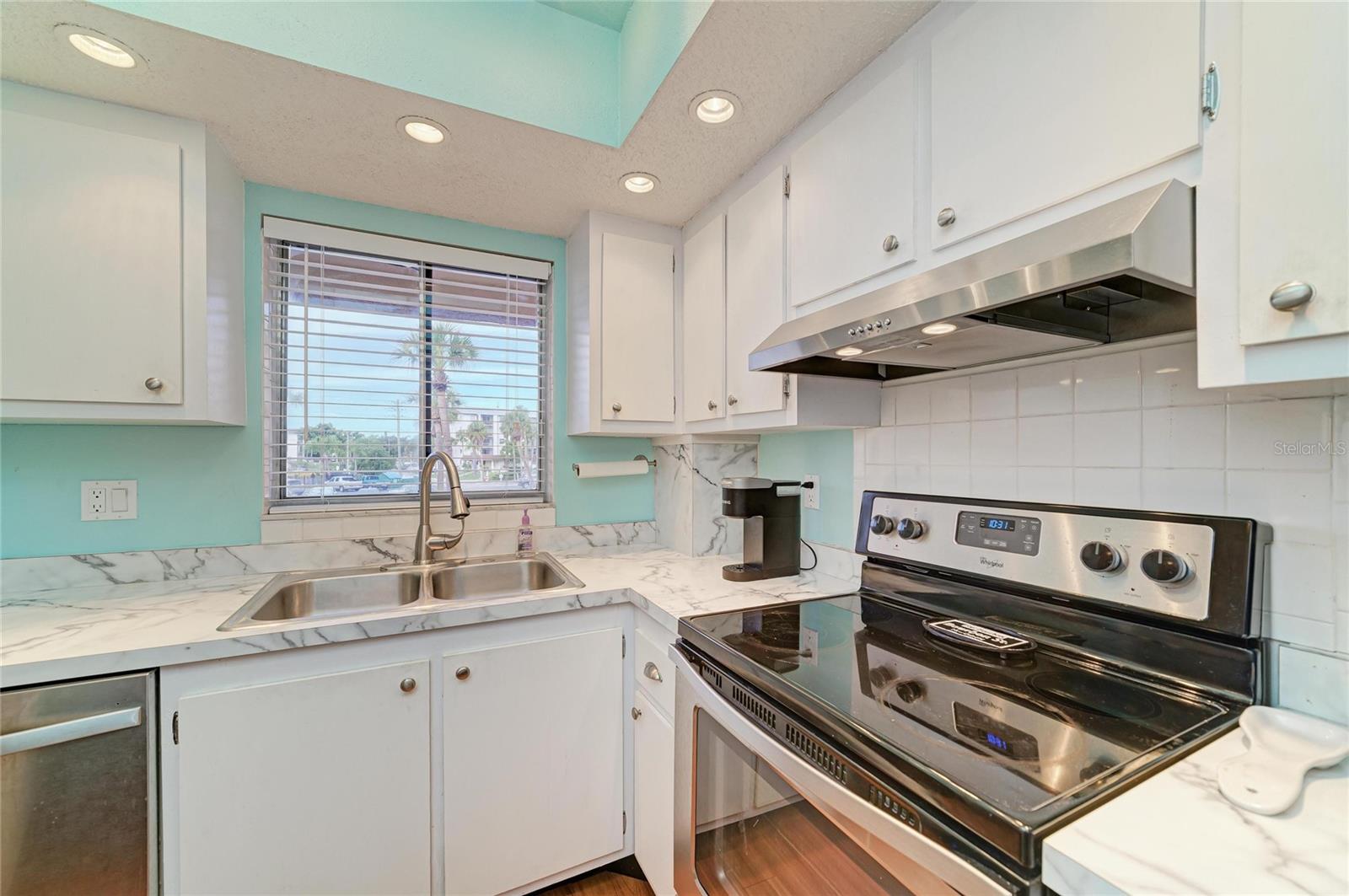 3893 LAKE BAYSHORE DR #F211 — photo 11