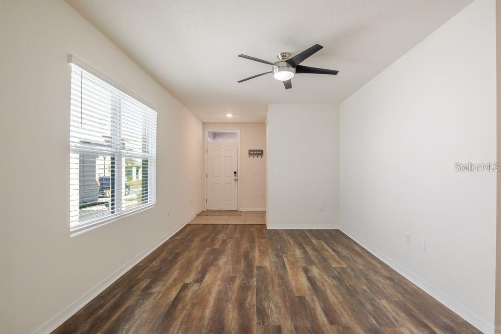 10945 TRAILING VINE DR — photo 9