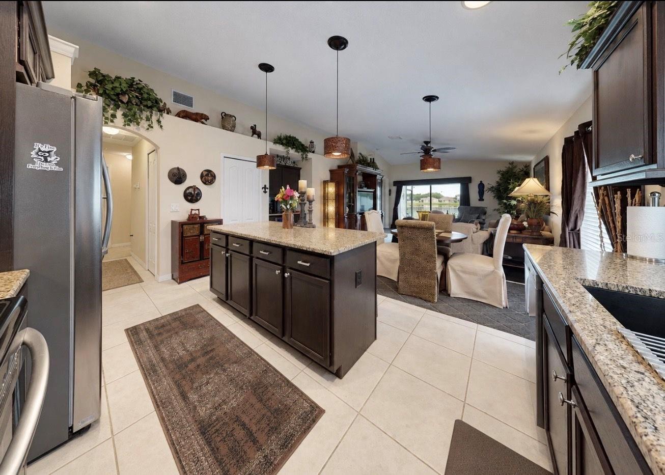 2348 ROANOKE SPRINGS DR — photo 10