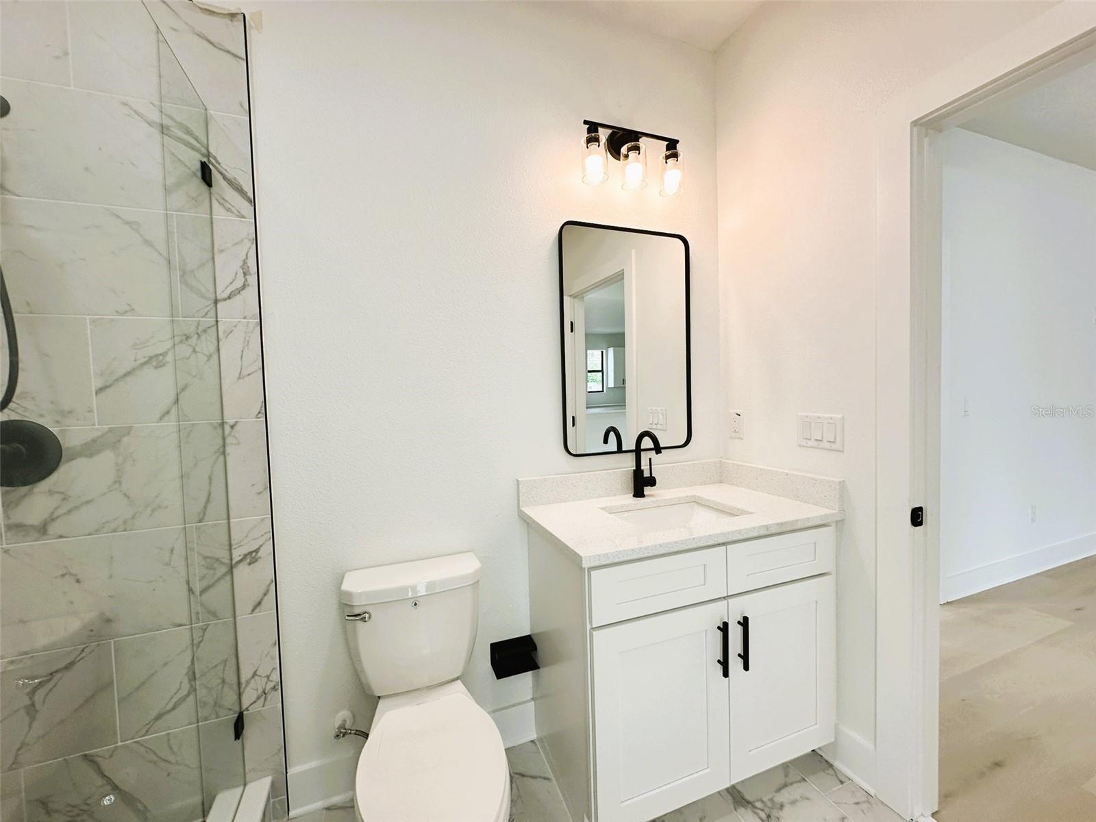 11703 COUNTRY CLUB PL — photo 41