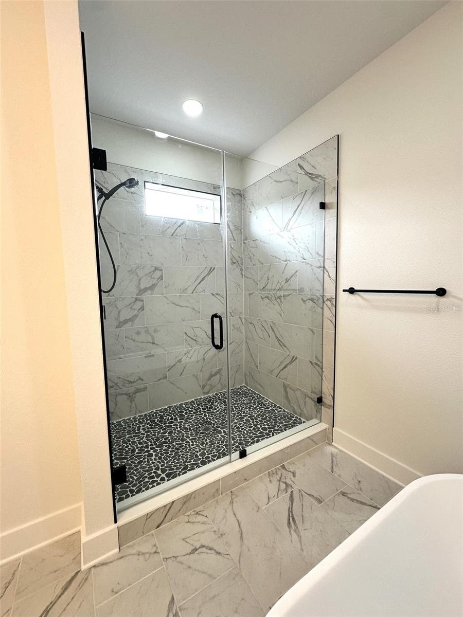 11703 COUNTRY CLUB PL — photo 29