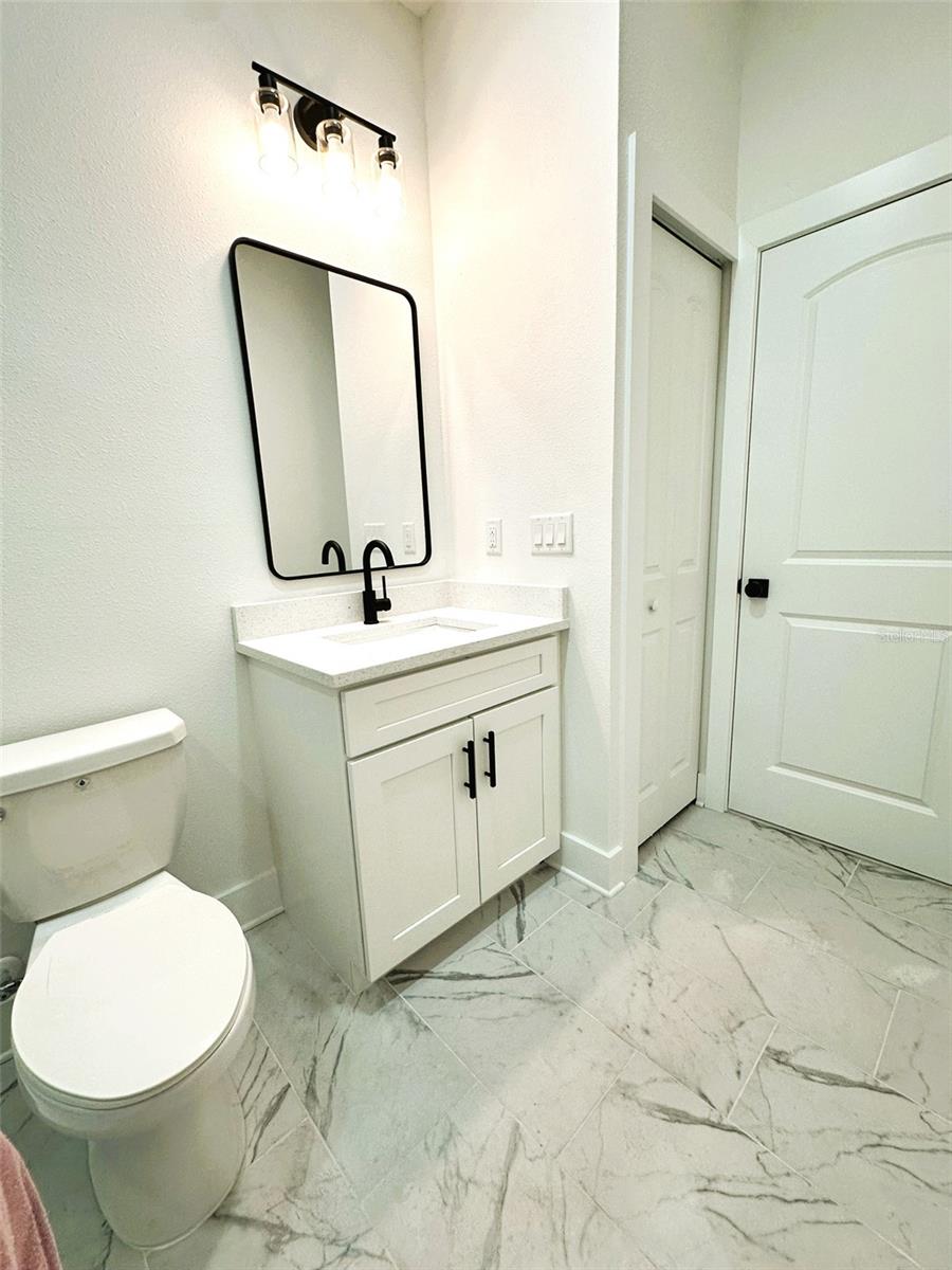 11703 COUNTRY CLUB PL — photo 36