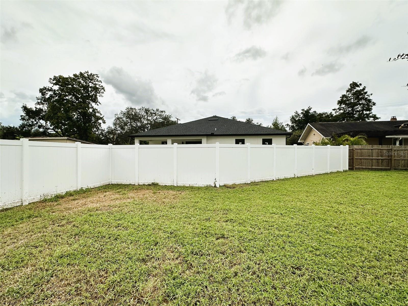 11703 COUNTRY CLUB PL — photo 54