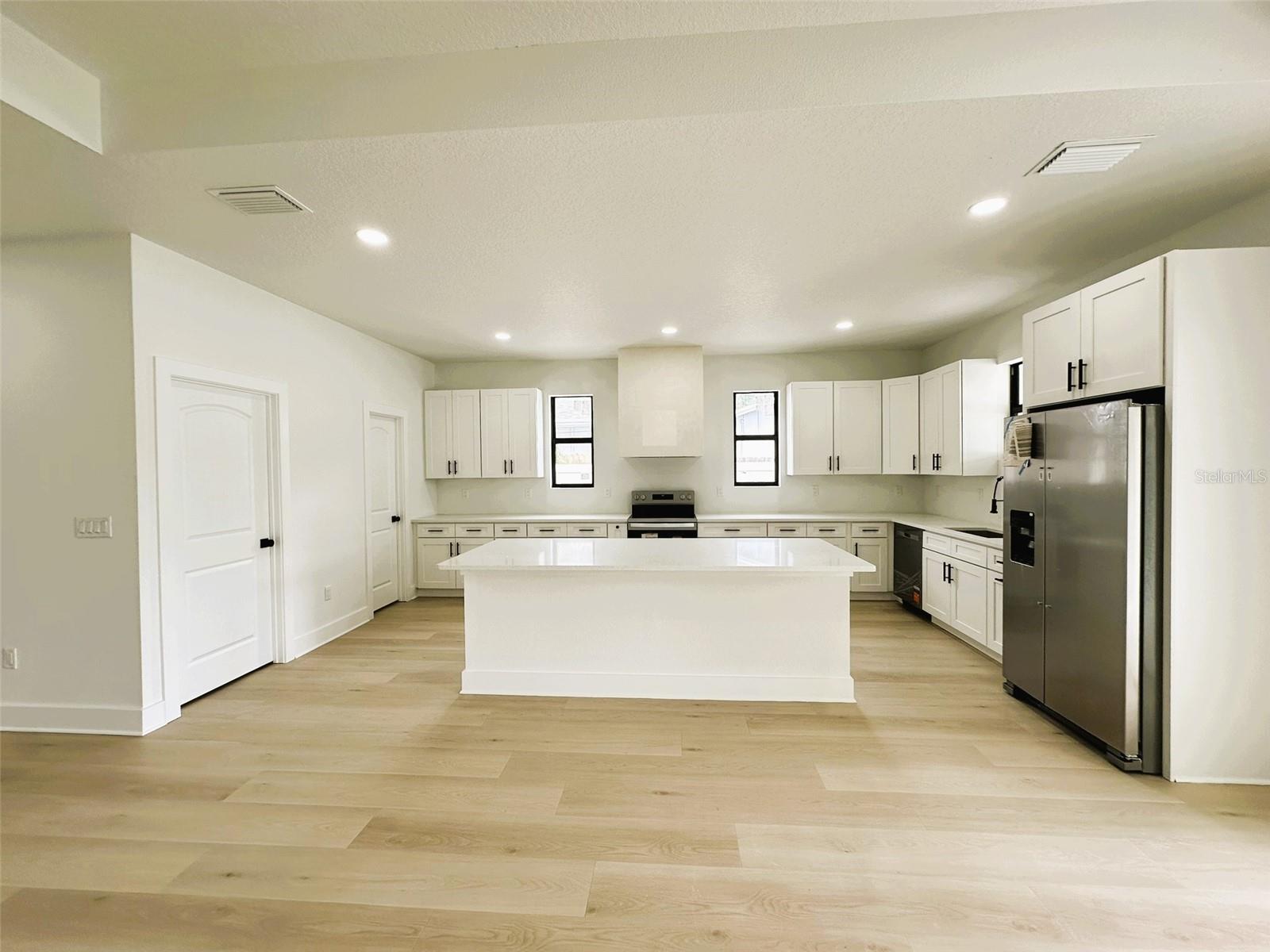 11703 COUNTRY CLUB PL — photo 9