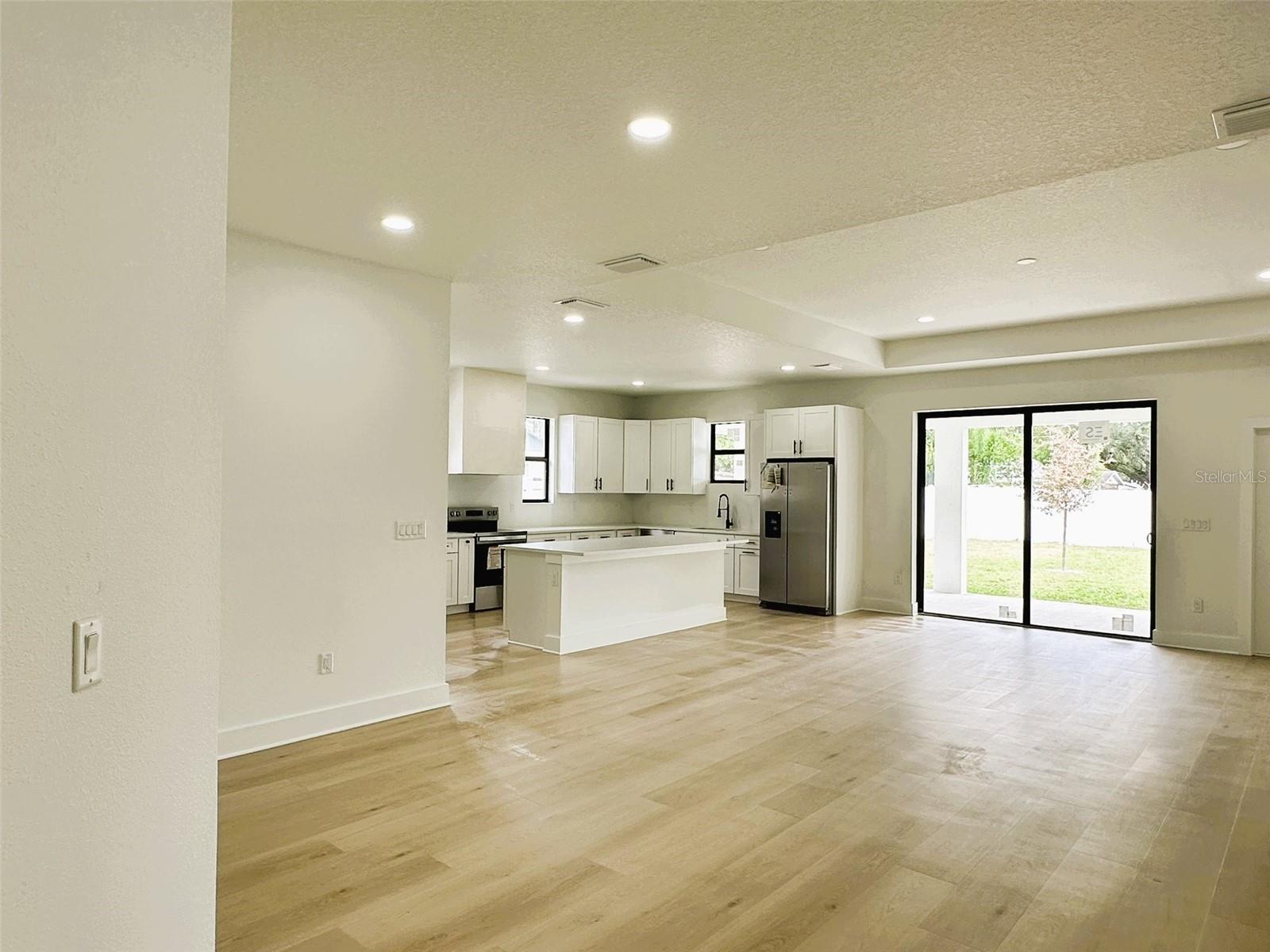 11703 COUNTRY CLUB PL — photo 8