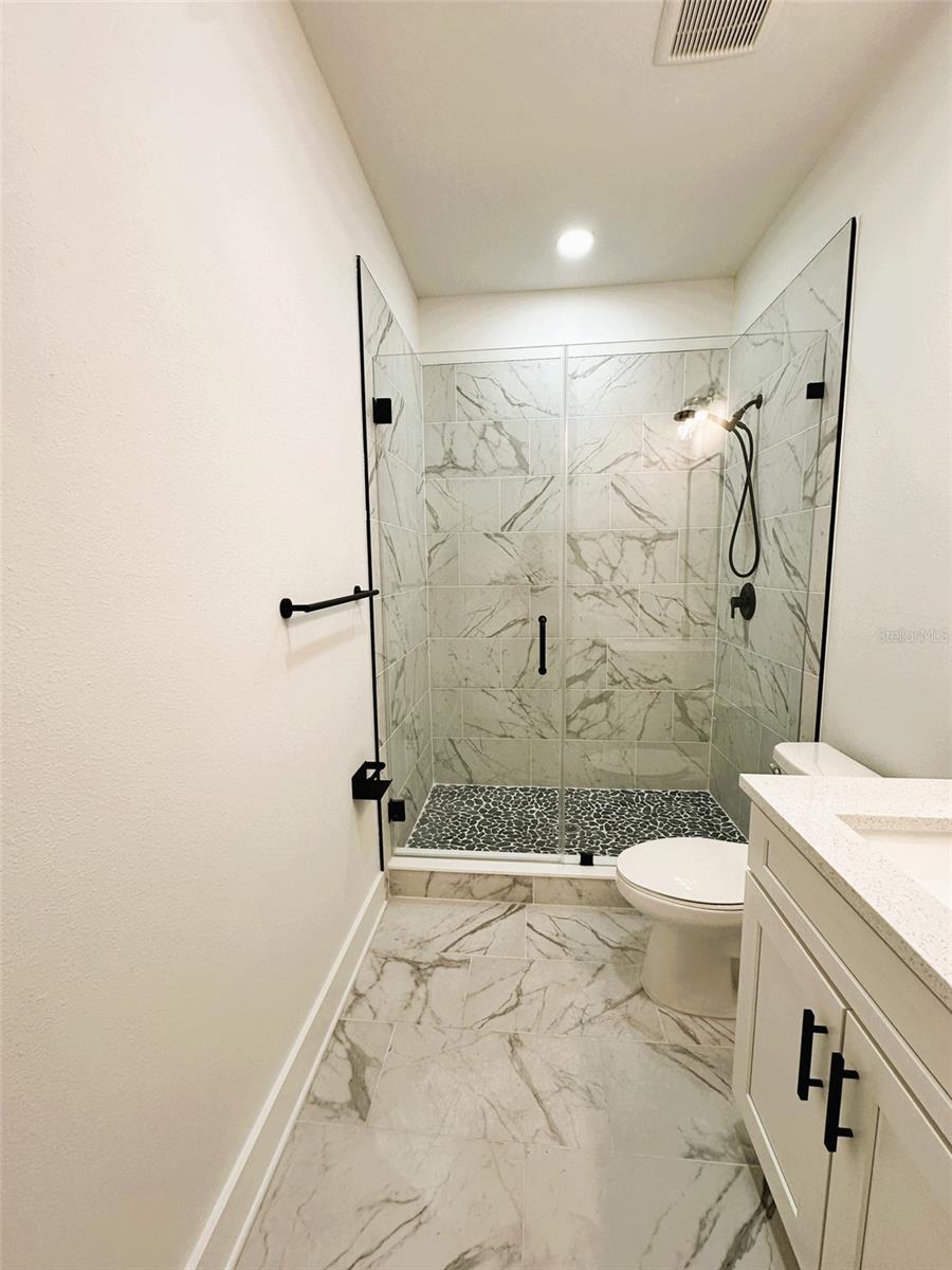 11703 COUNTRY CLUB PL — photo 34