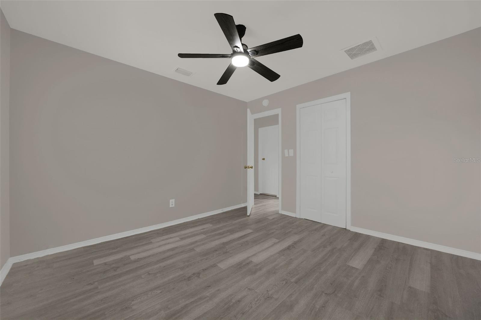 4604 COURTLAND ST — photo 17