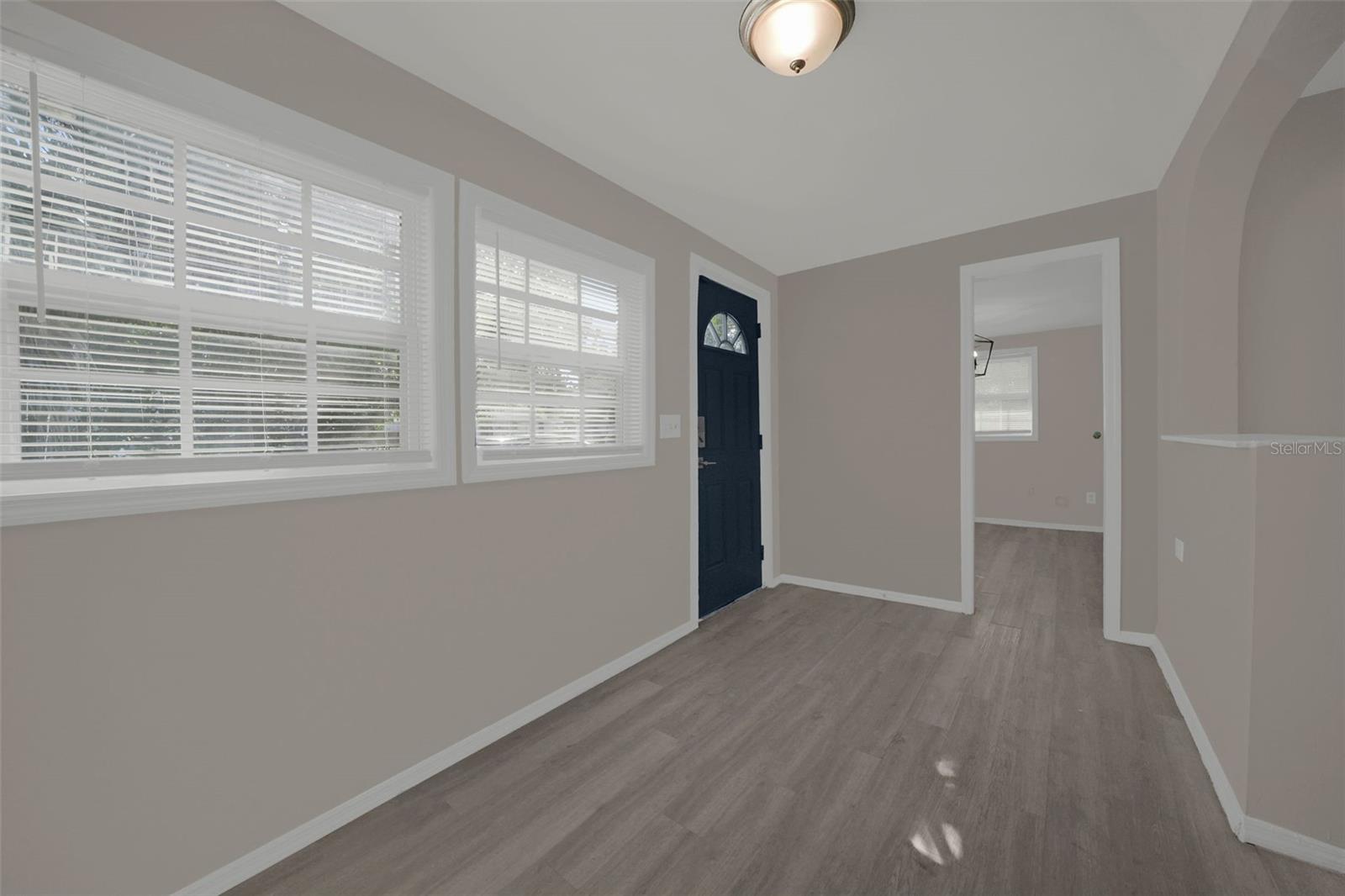 4604 COURTLAND ST — photo 5