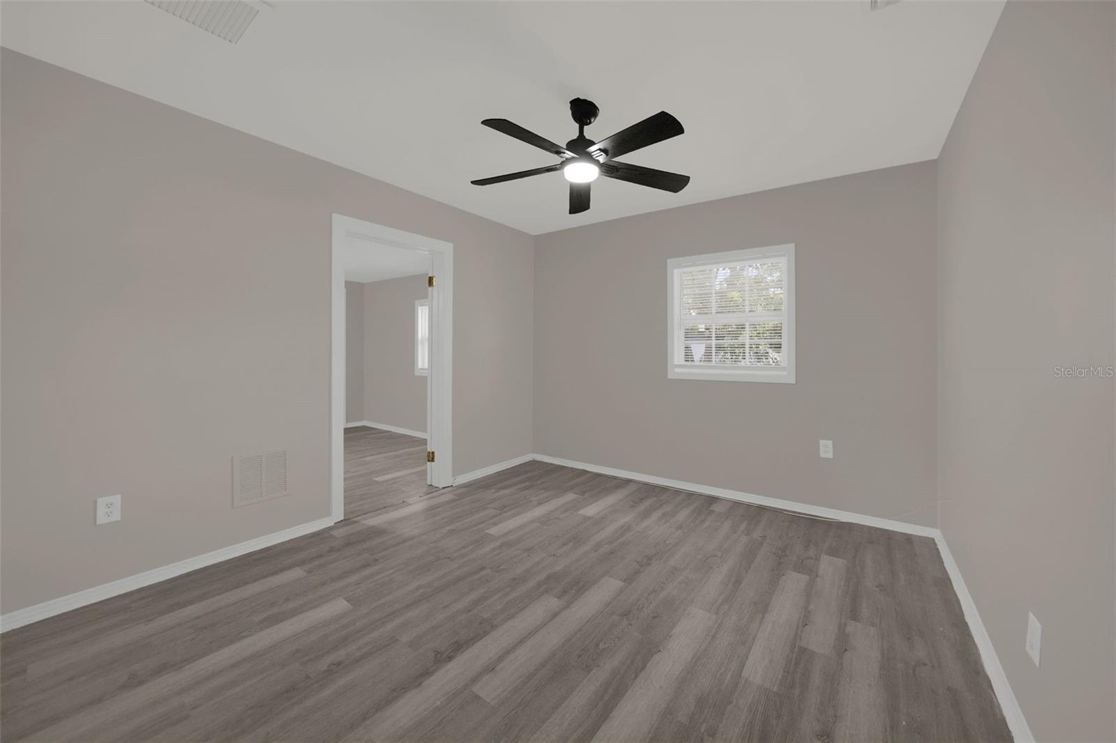 4604 COURTLAND ST — photo 16