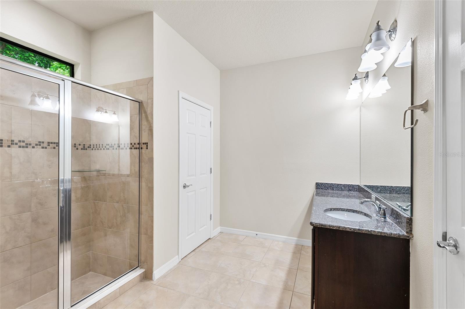 2236 LANDSIDE DR — photo 8