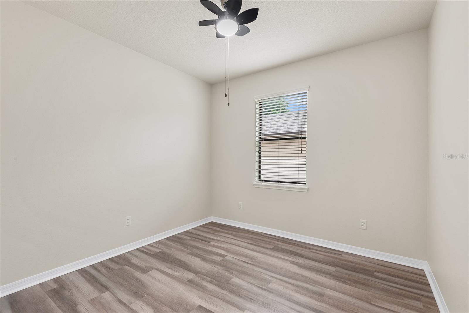 2236 LANDSIDE DR — photo 13