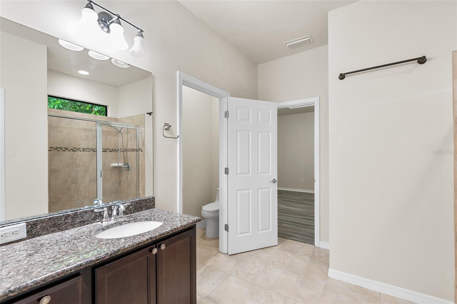 2236 LANDSIDE DR — photo 9