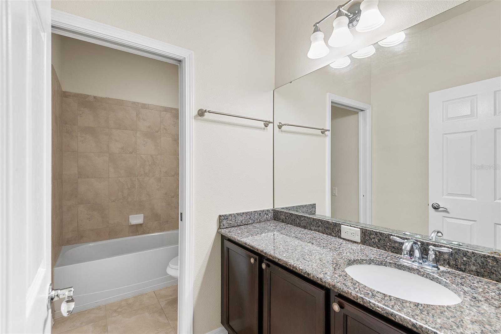2236 LANDSIDE DR — photo 11