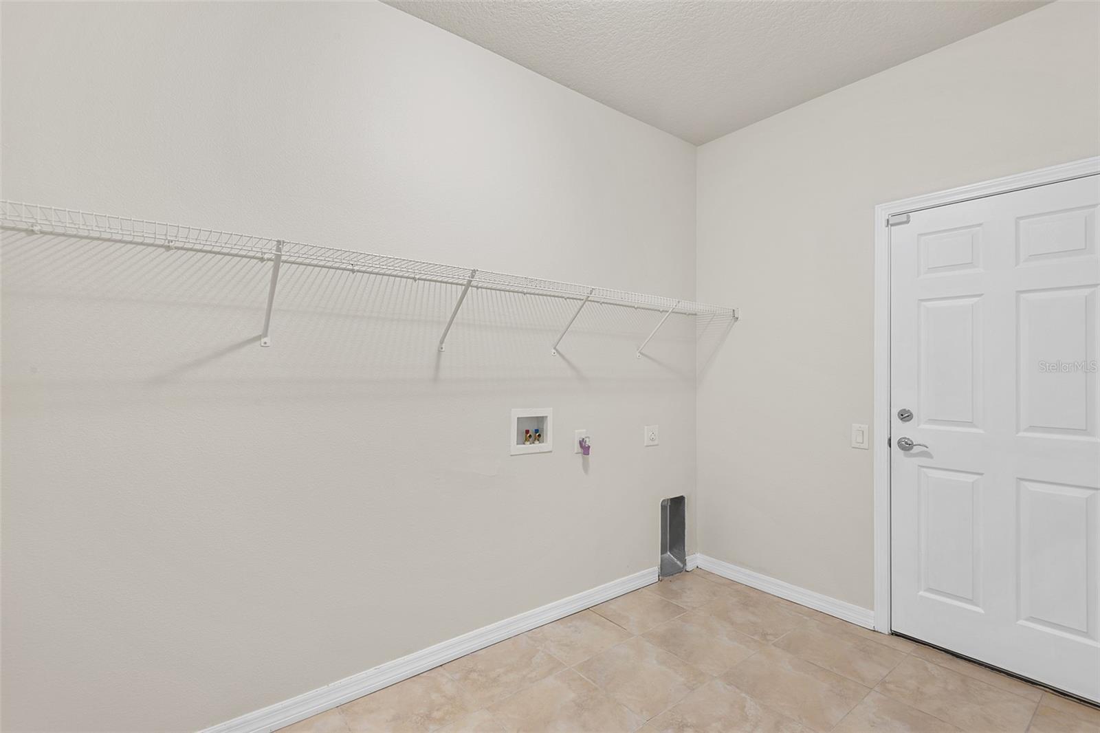 2236 LANDSIDE DR — photo 14