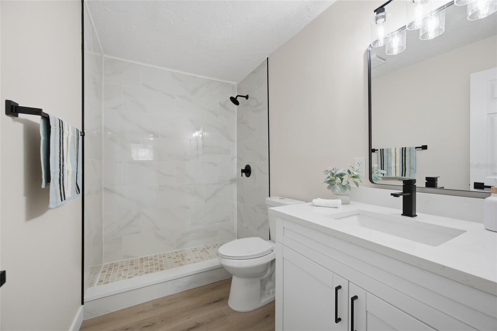 920 W CANDLEWOOD AVE — photo 18