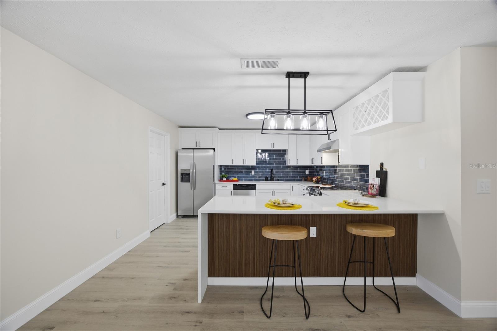 920 W CANDLEWOOD AVE — photo 11