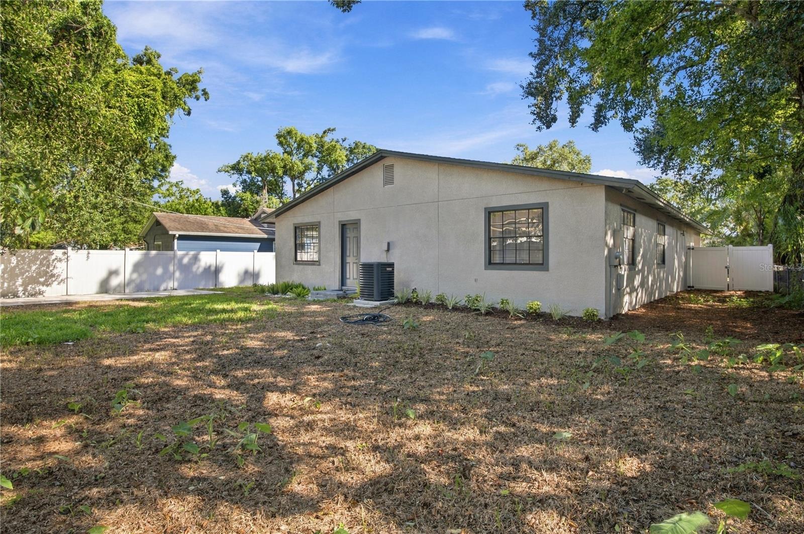 920 W CANDLEWOOD AVE — photo 31