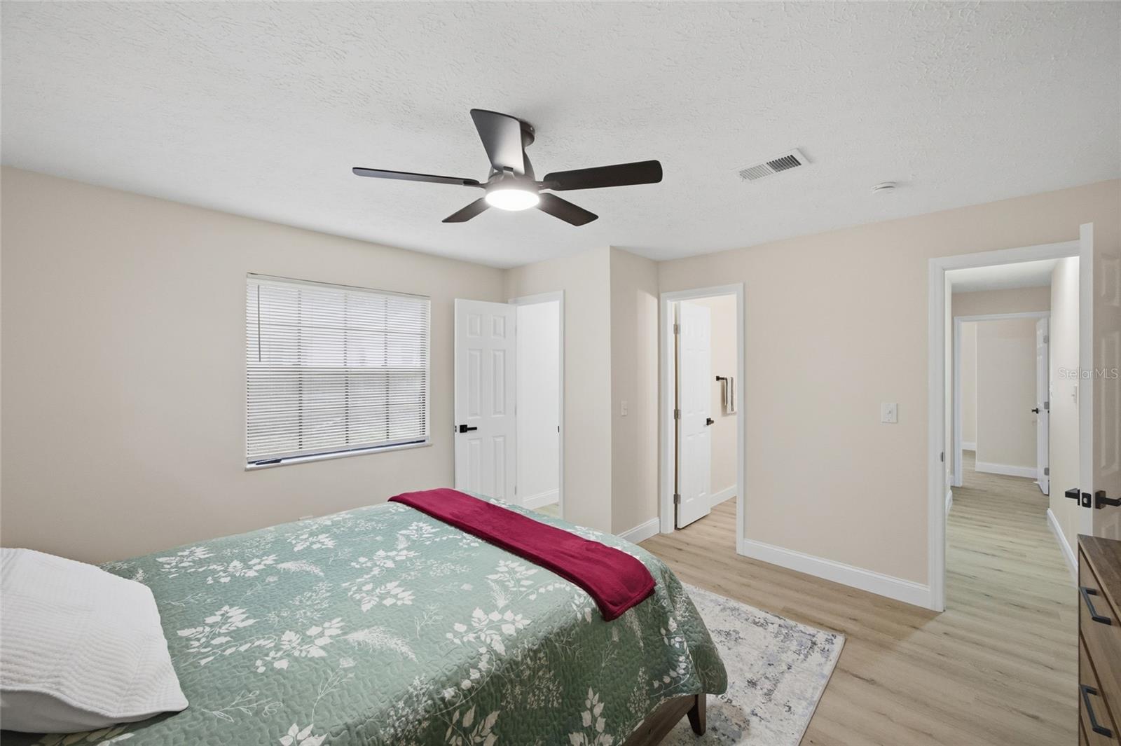 920 W CANDLEWOOD AVE — photo 15