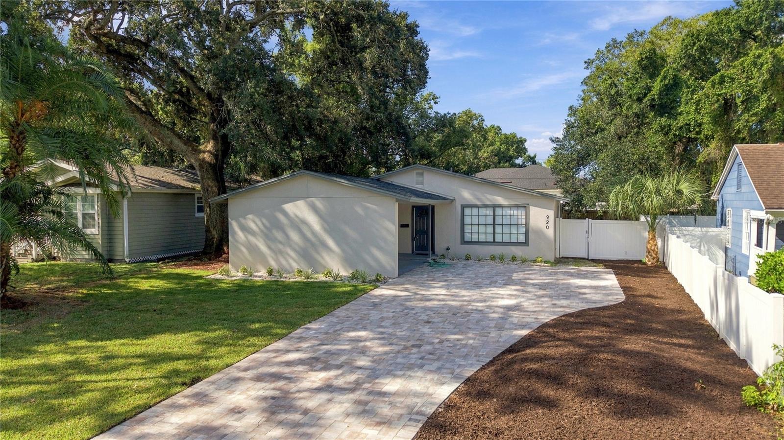 920 W CANDLEWOOD AVE — photo 4