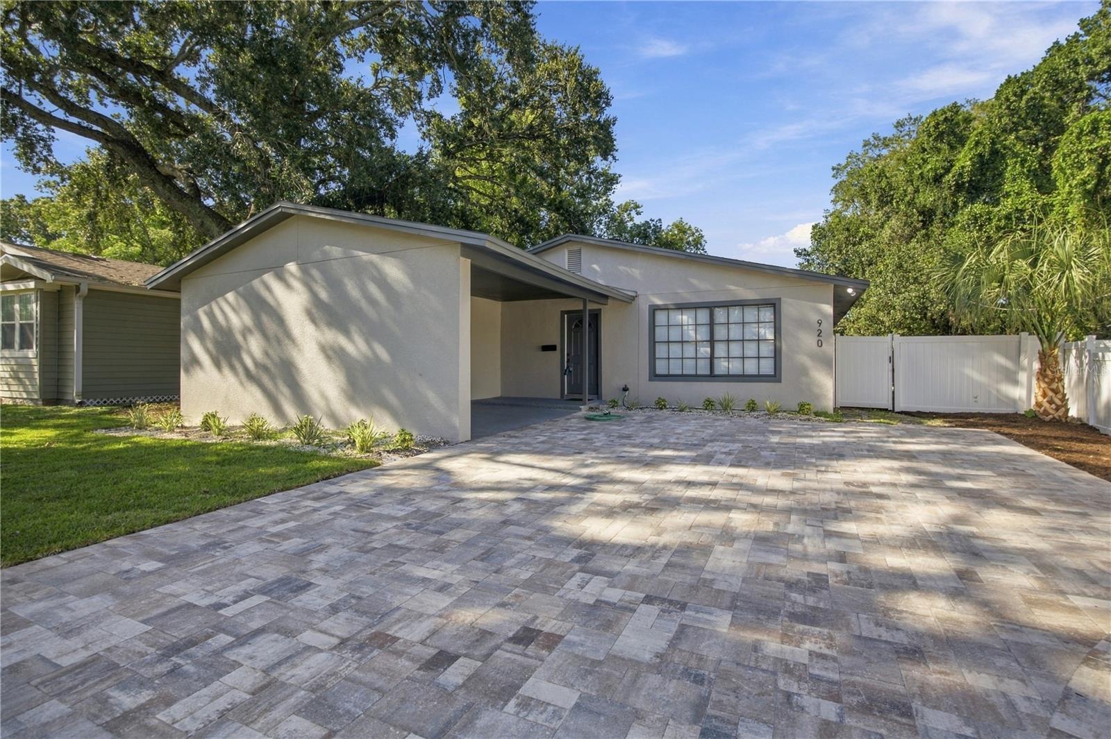 920 W CANDLEWOOD AVE — photo 2