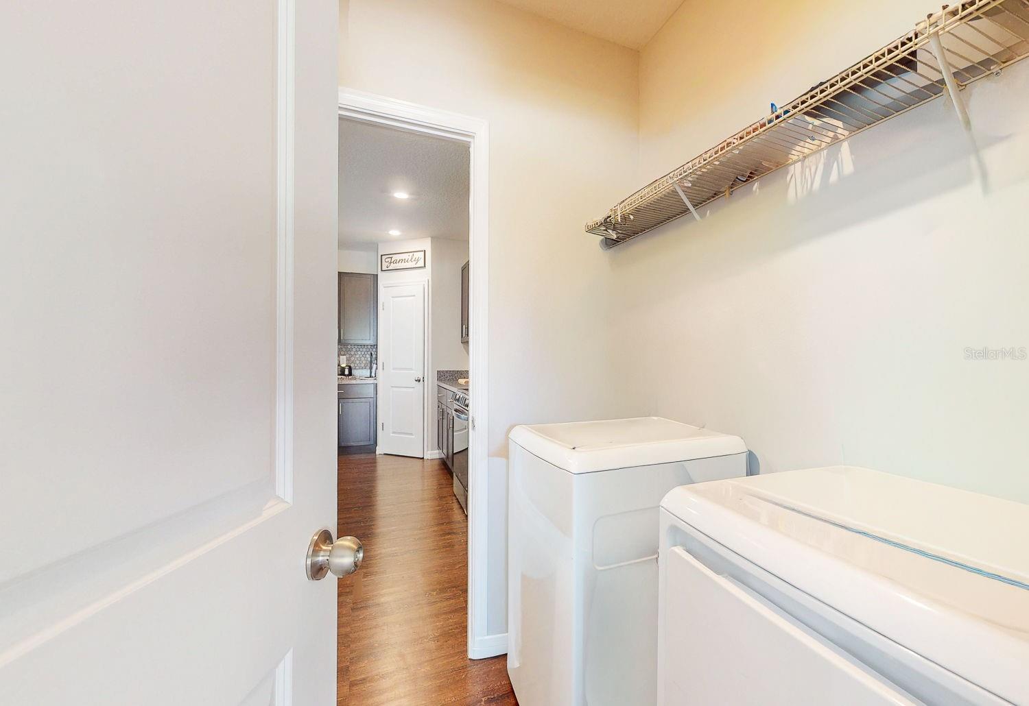 10211 WHITE LINEN AVE — photo 14