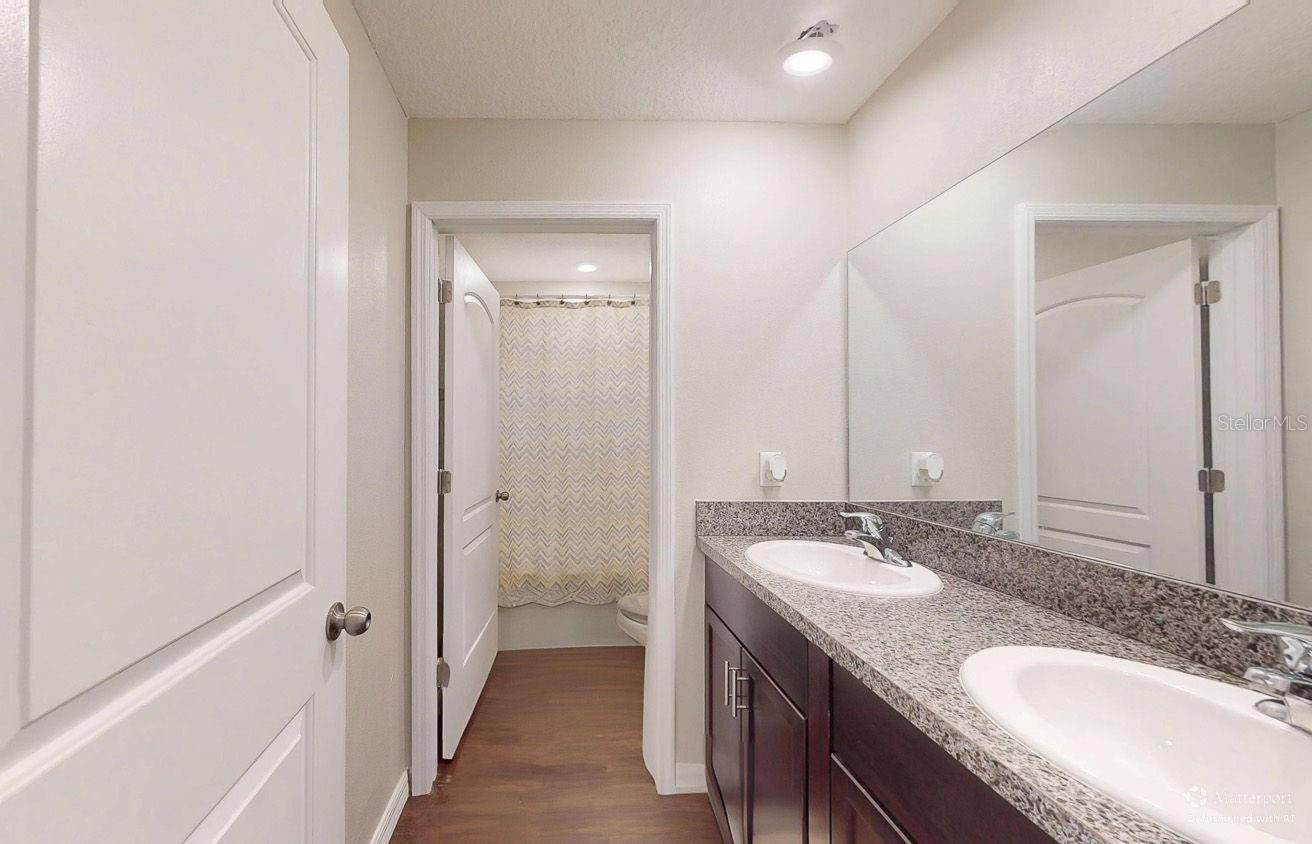 10211 WHITE LINEN AVE — photo 12