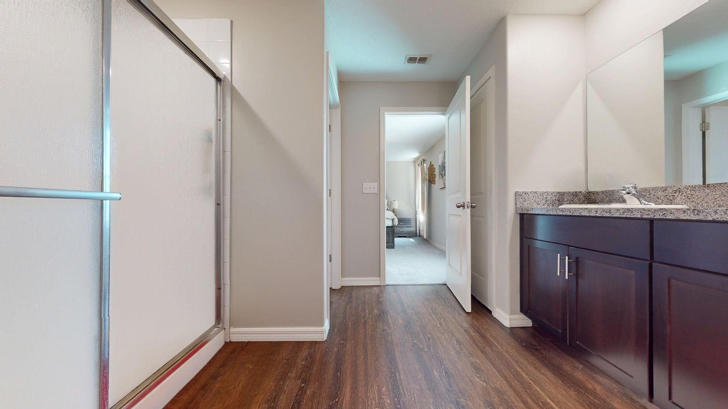 10211 WHITE LINEN AVE — photo 13