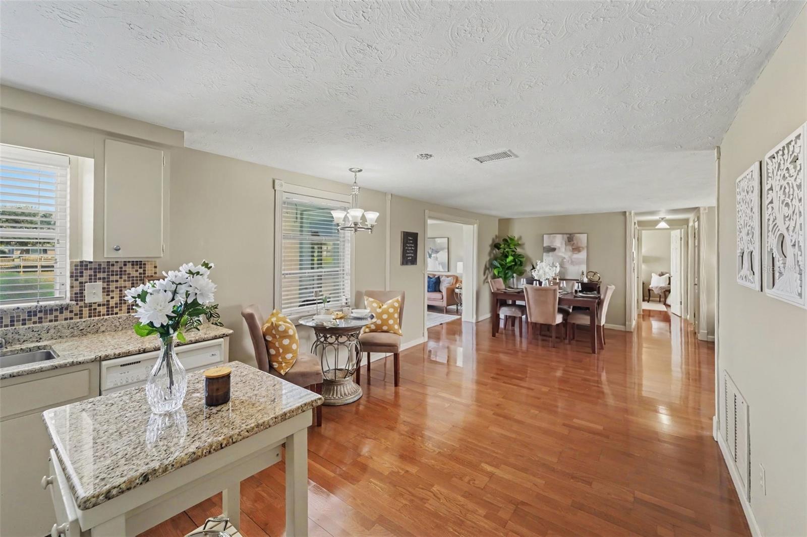 4019 BADEN DR — photo 10