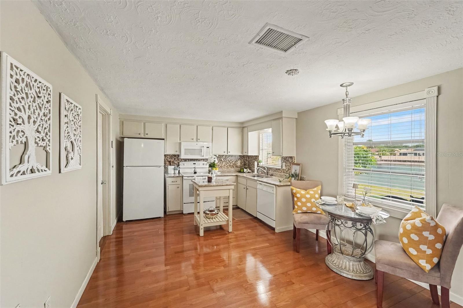 4019 BADEN DR — photo 21
