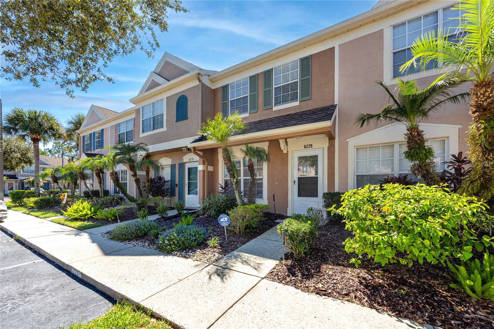 6229 BAYSIDE KEY DR — photo 2