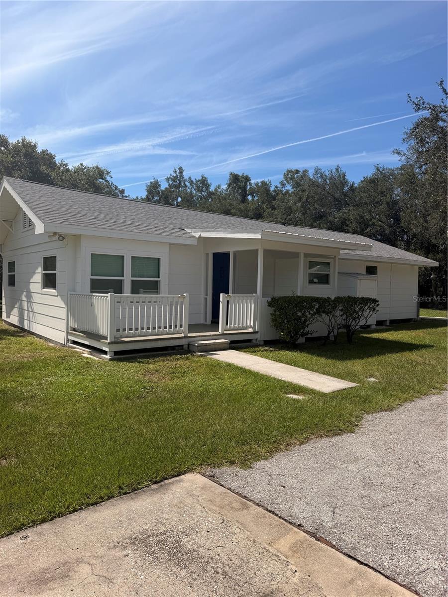 8807 DYER RD — photo 24