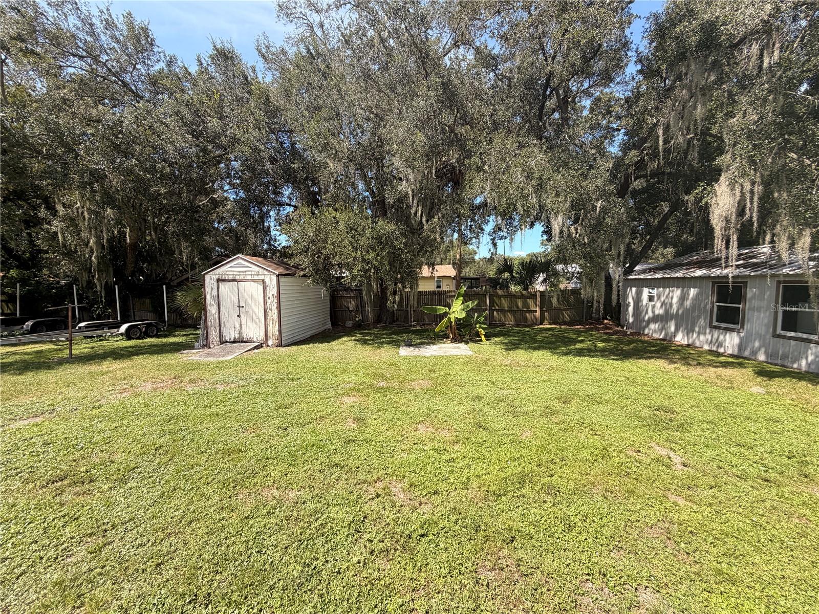 8807 DYER RD — photo 23