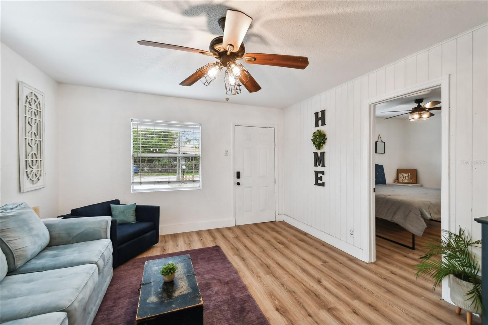 2509 E 12TH AVE — photo 9