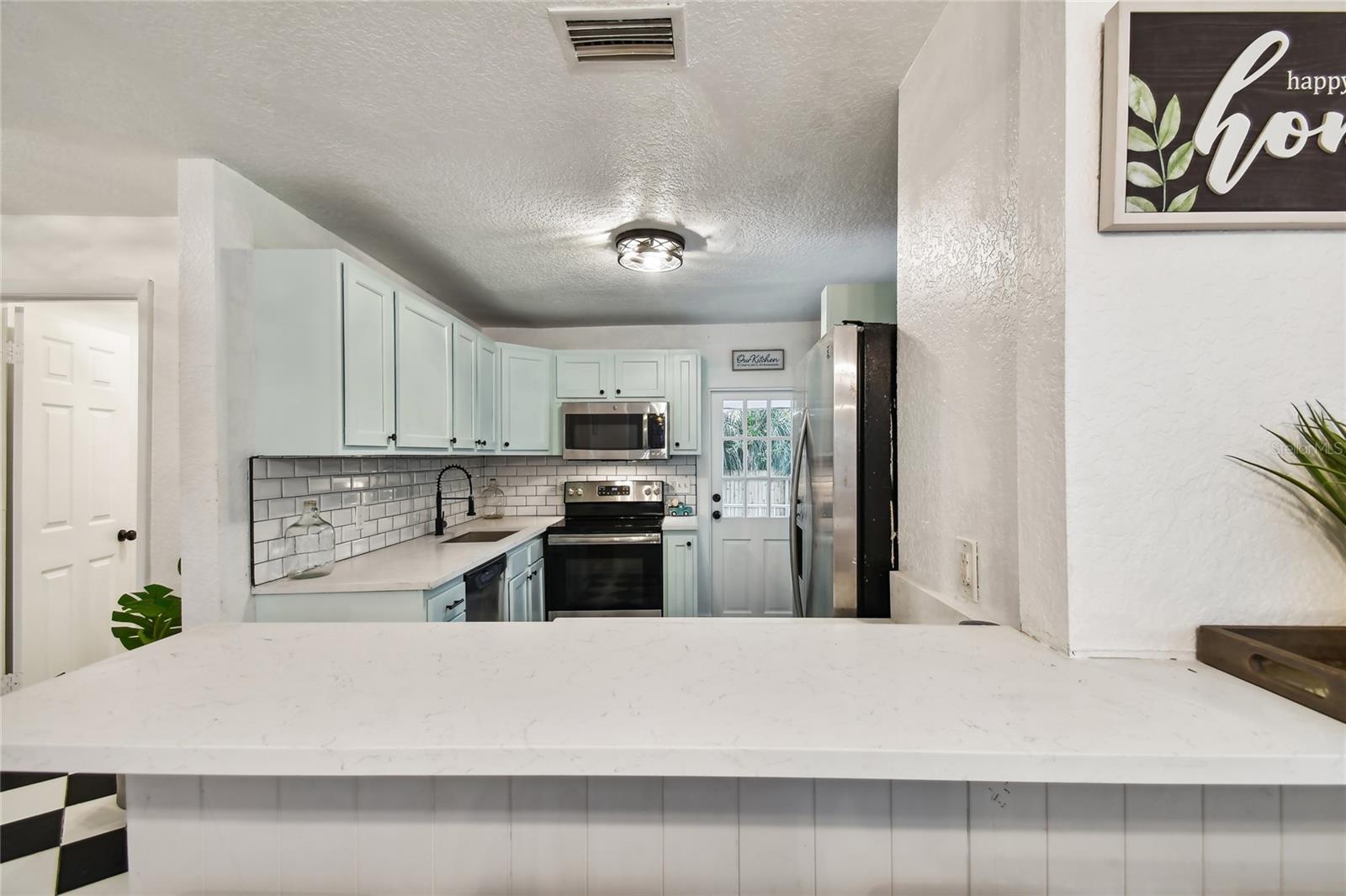 2509 E 12TH AVE — photo 15
