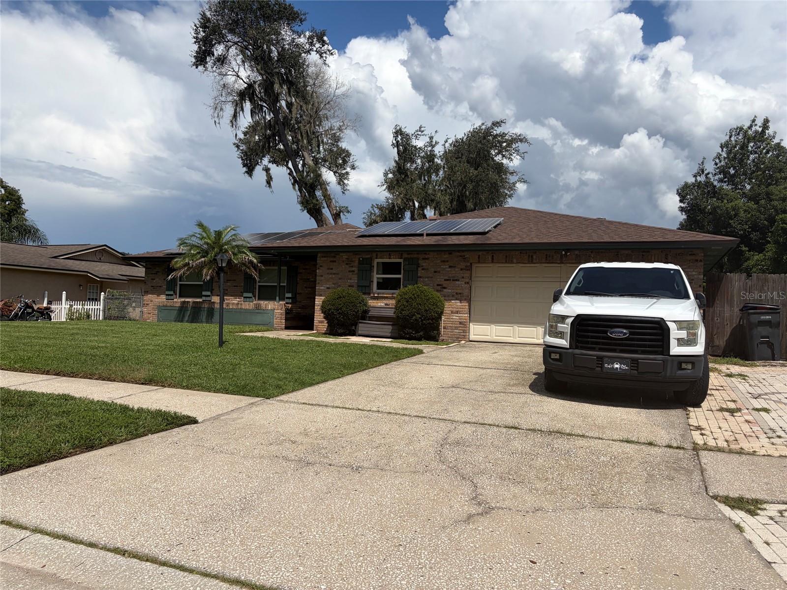 814 SHANGRI LA DR — photo 3