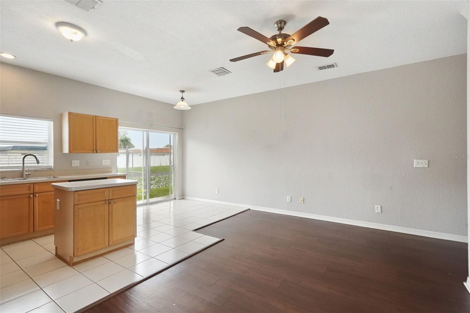 7041 OPAL DR — photo 6